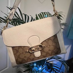 Coach Jade Messenger Crossbody Bag - Kahki/Chalk